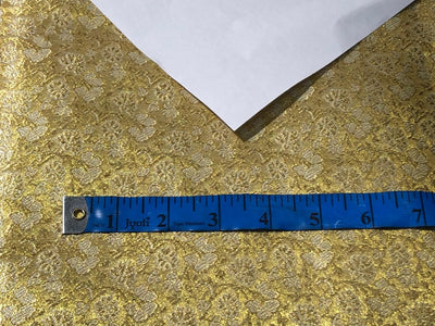 Brocade Fabric VINE Jacquard 3 D EFFECT with metallic gold and white BRO993[3]