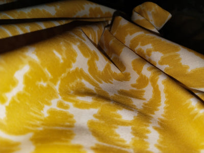 100% Cotton Poplin Print  YELLOW AND WHITE  58" wide[16060]