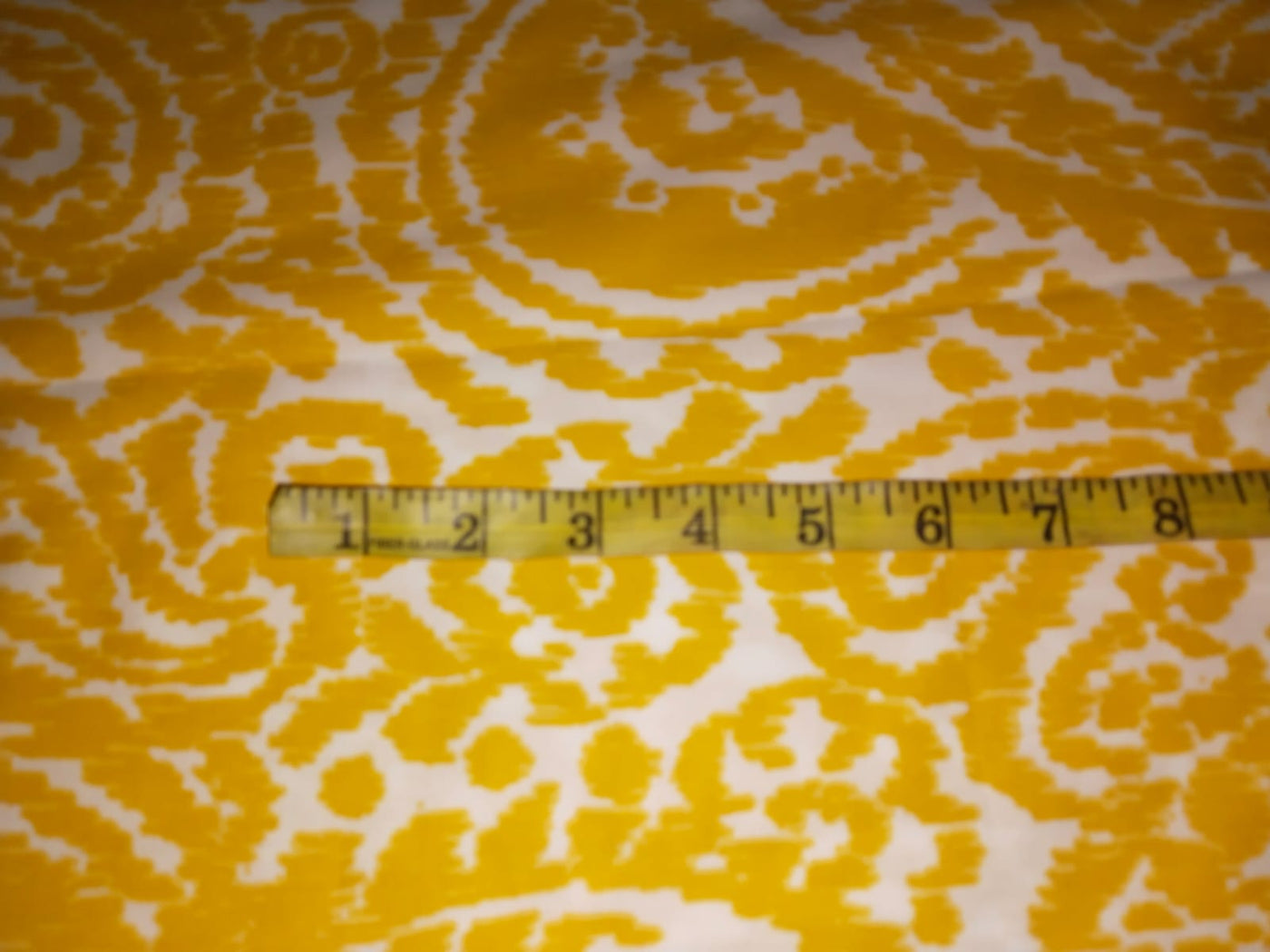 100% Cotton Poplin Print  YELLOW AND WHITE  58" wide[16060]