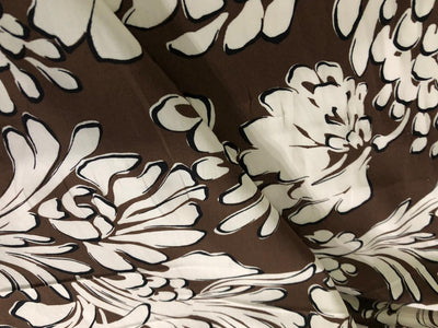 100% Cotton POPLIN BROWN AND WHITE FLORAL PRINT [16616ROLL]