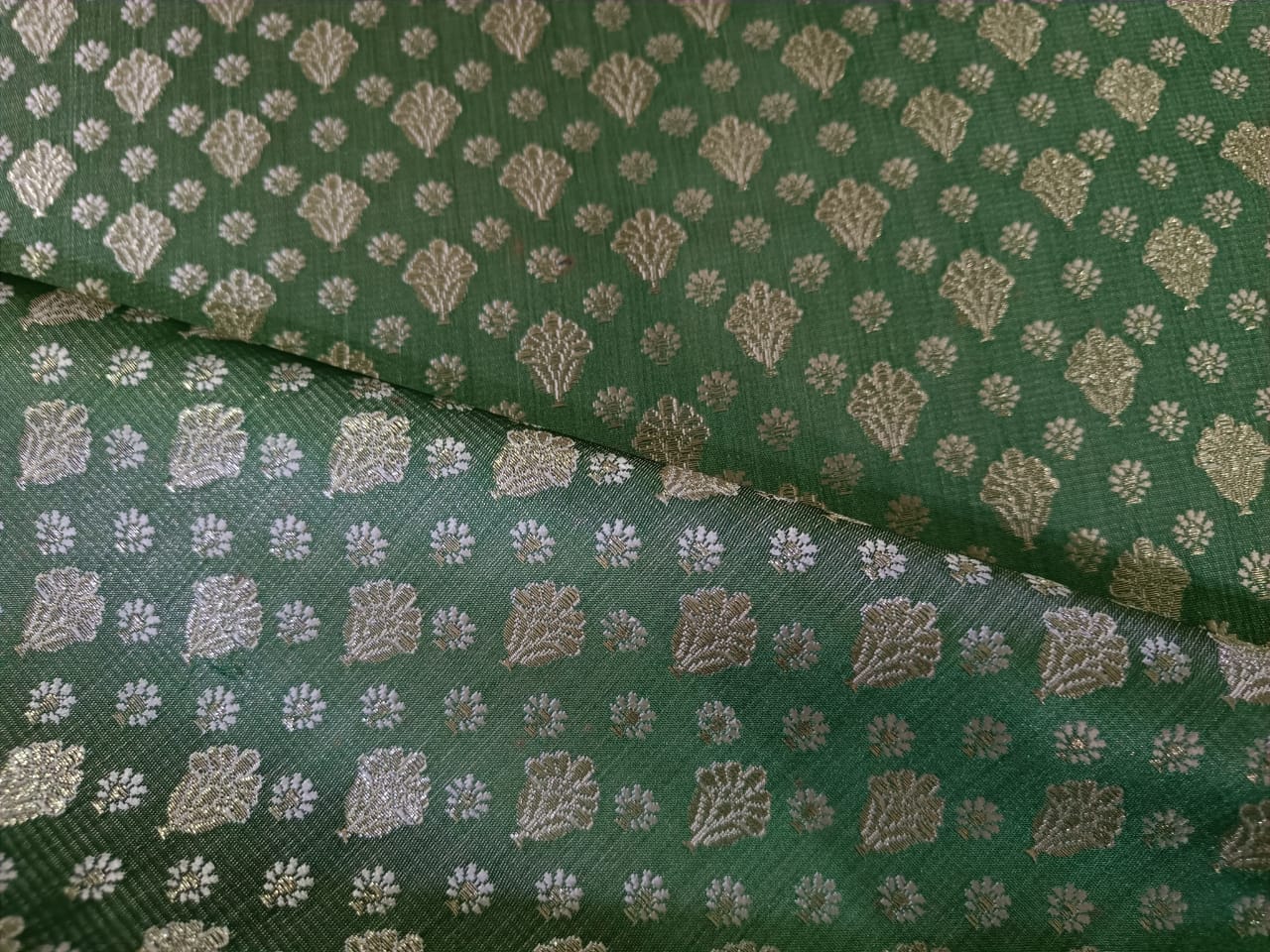 Silk Brocade green x metallic gold color 2.70 YDS single length 44" wide BRO206[3]