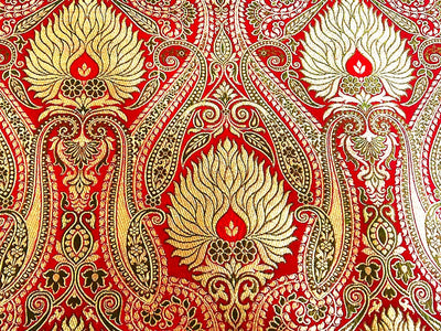 Brocade Heavy KING KHAB  Fabric  WITH METALIC GOLD  JACQUARD available in 2 colors blood red and bottle green black  BRO983