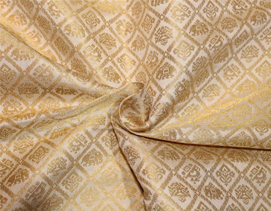 Brocade fabric ivory x metallic gold color 48" wide BRO660[4]