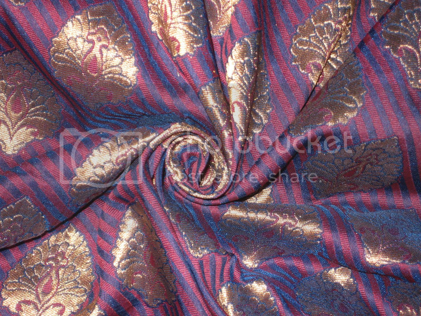 Silk Brocade fabric Red,Blue &amp; Metallic Gold Colour 44" wide BRO178[1]